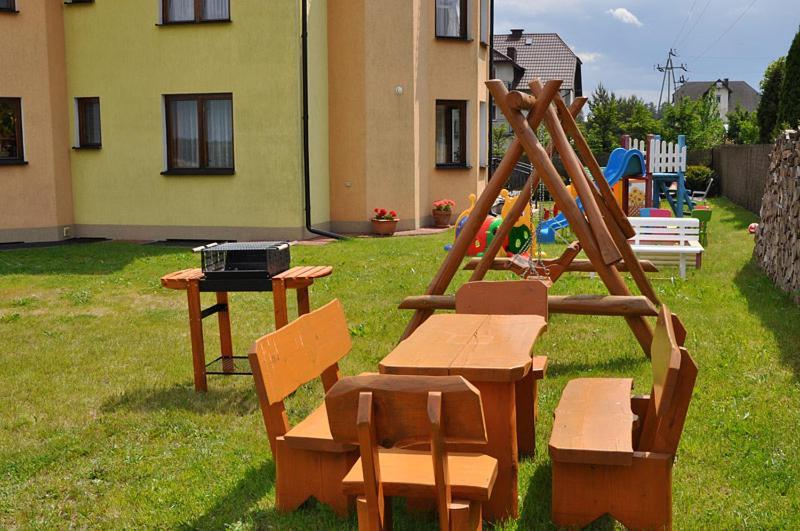 Jantar Hotell Ostrowo  Exteriör bild