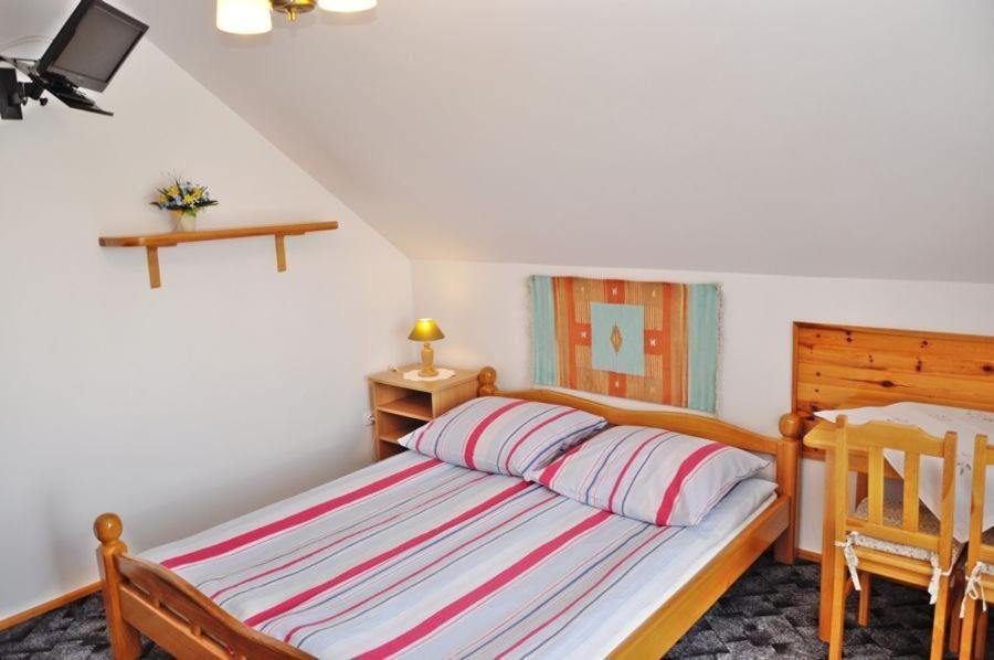Jantar Hotell Ostrowo  Exteriör bild