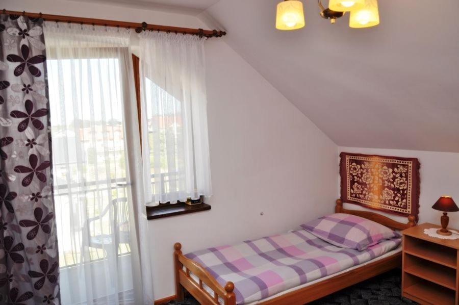Jantar Hotell Ostrowo  Exteriör bild