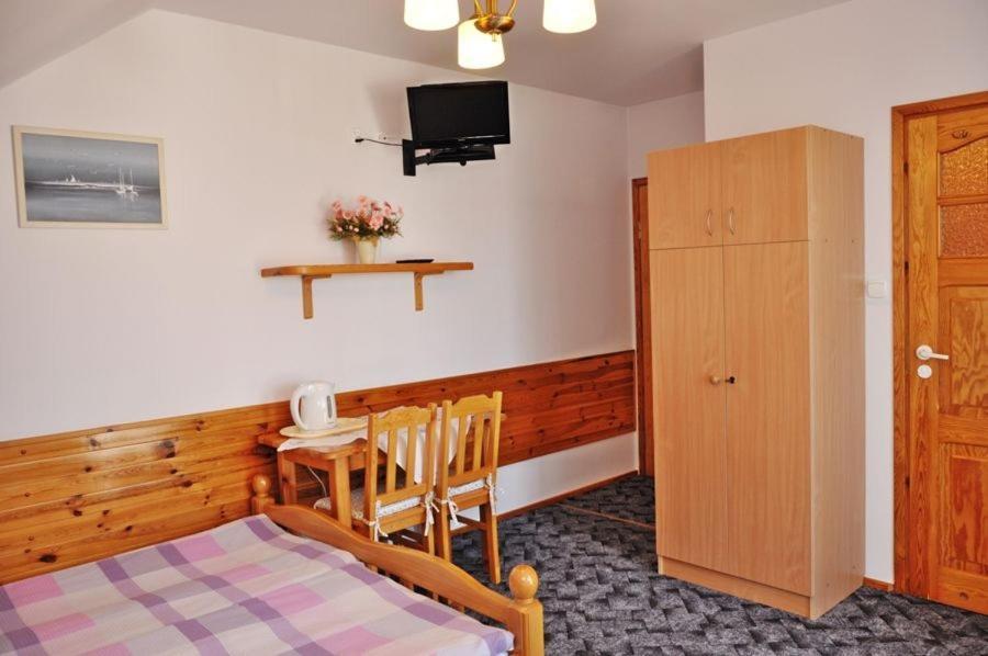 Jantar Hotell Ostrowo  Exteriör bild