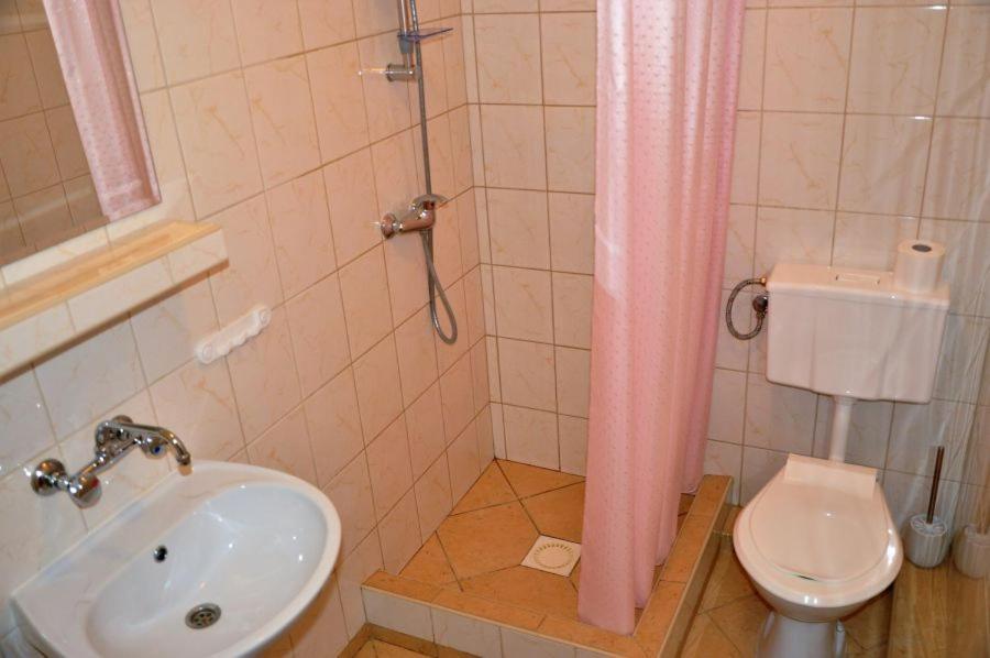Jantar Hotell Ostrowo  Exteriör bild