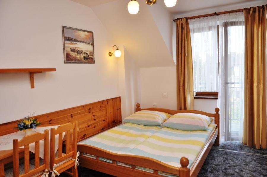 Jantar Hotell Ostrowo  Exteriör bild