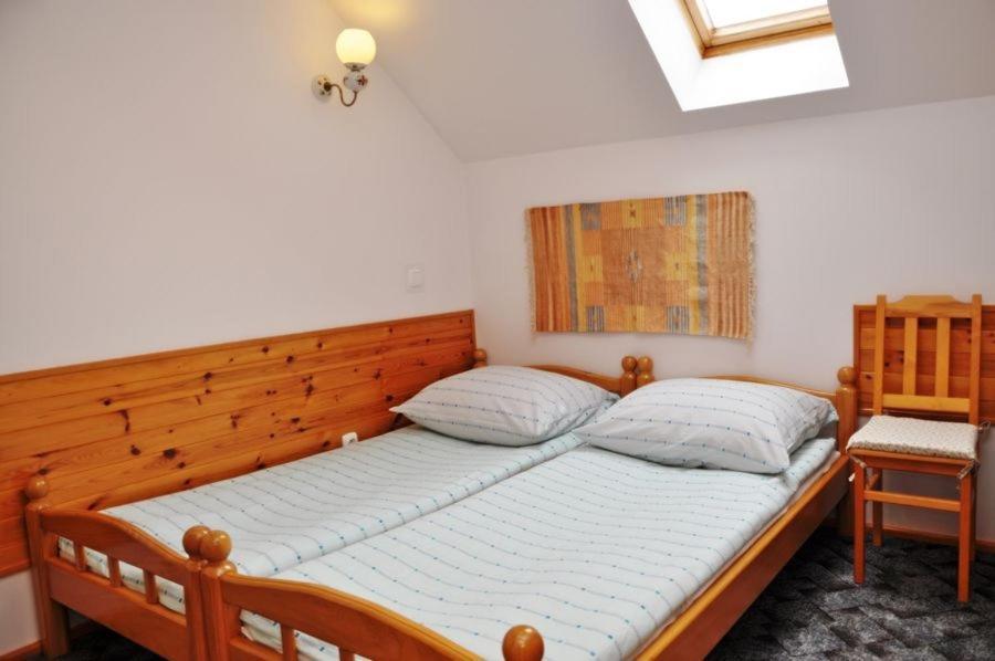 Jantar Hotell Ostrowo  Exteriör bild