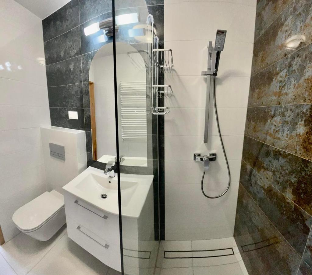 Jantar Hotell Ostrowo  Exteriör bild