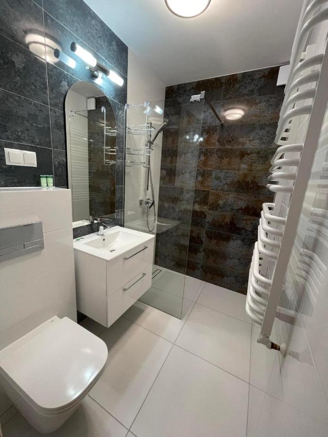 Jantar Hotell Ostrowo  Exteriör bild