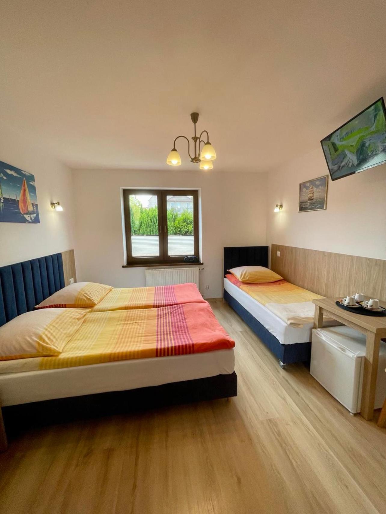 Jantar Hotell Ostrowo  Exteriör bild
