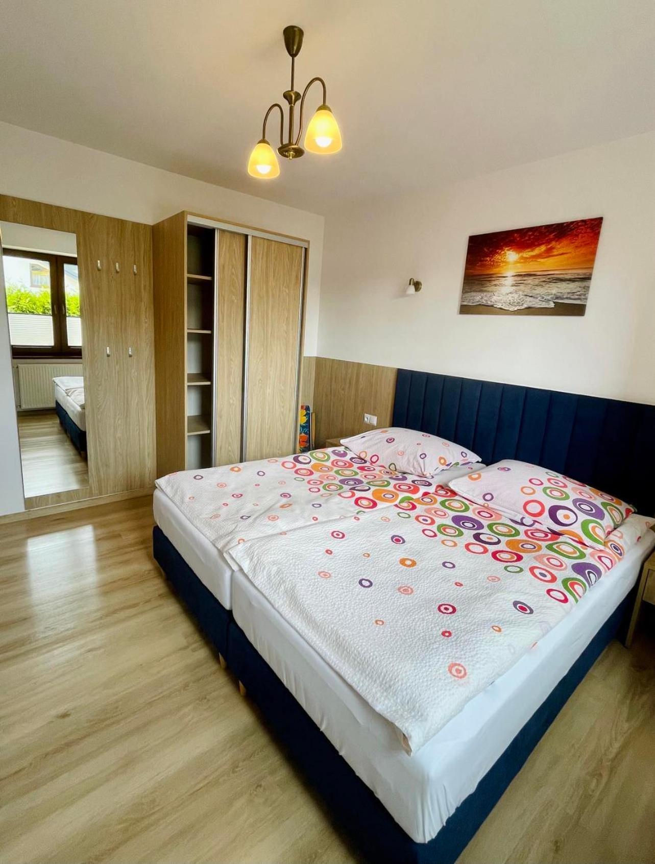 Jantar Hotell Ostrowo  Exteriör bild